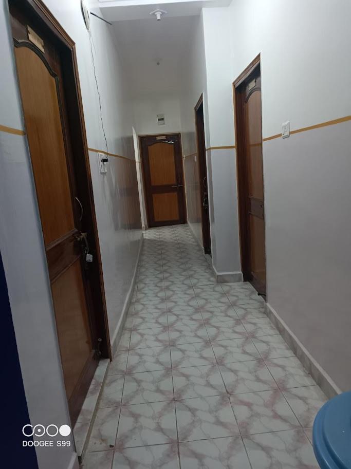 Tara Guest House พุทธคยา ภายนอก รูปภาพ